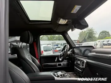 MERCEDES-BENZ Mercedes-AMG G 63 Fond Entertainment LNP 235T€