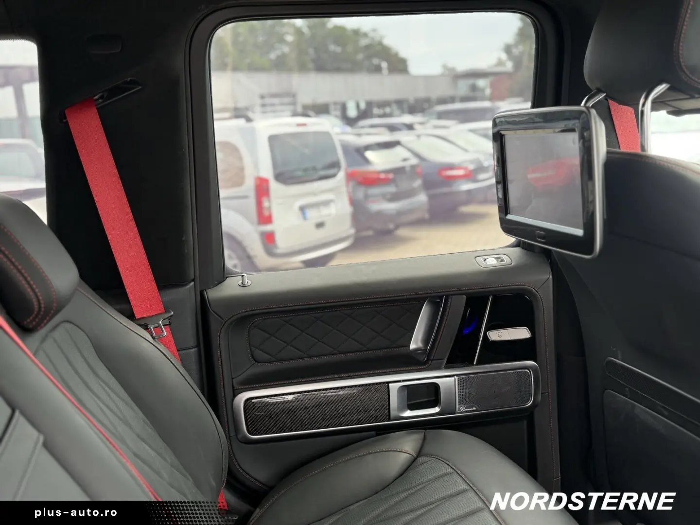 MERCEDES-BENZ Mercedes-AMG G 63 Fond Entertainment LNP 235T€