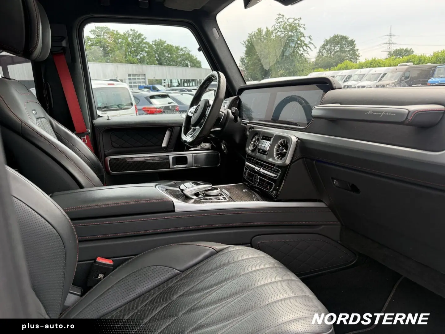 MERCEDES-BENZ Mercedes-AMG G 63 Fond Entertainment LNP 235T€