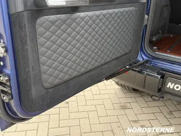 MERCEDES-BENZ Mercedes-AMG G 63 Fond Entertainment LNP 235T€