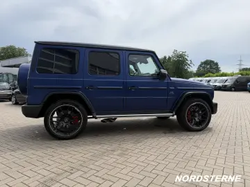 MERCEDES-BENZ Mercedes-AMG G 63 Fond Entertainment LNP 235T€