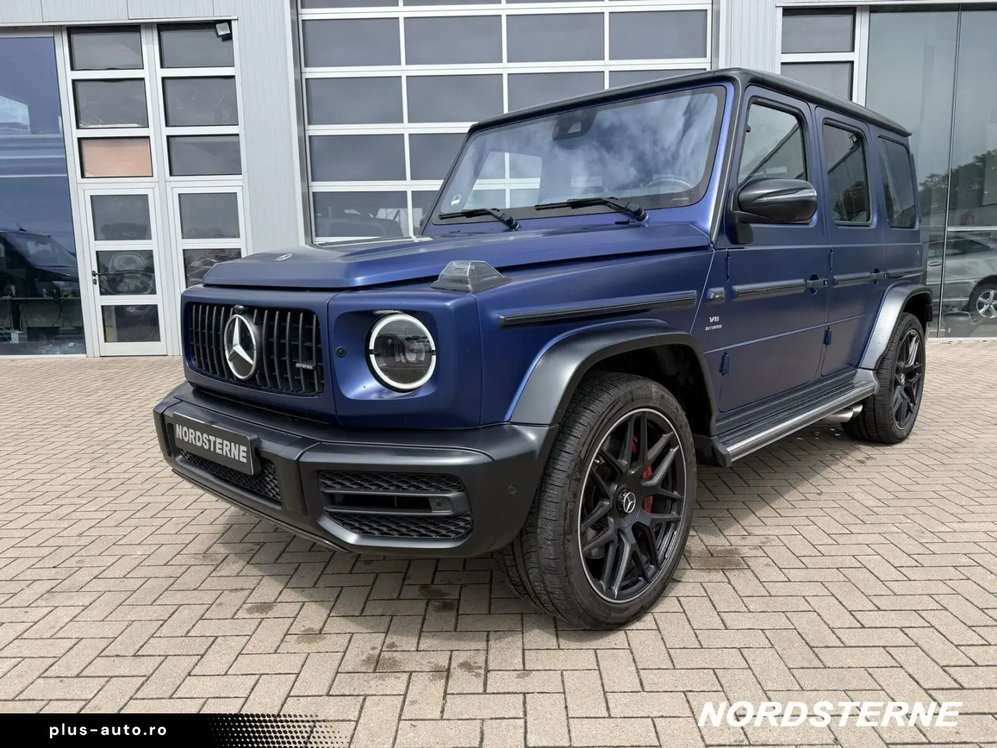 MERCEDES-BENZ Mercedes-AMG G 63 Fond Entertainment LNP 235T€