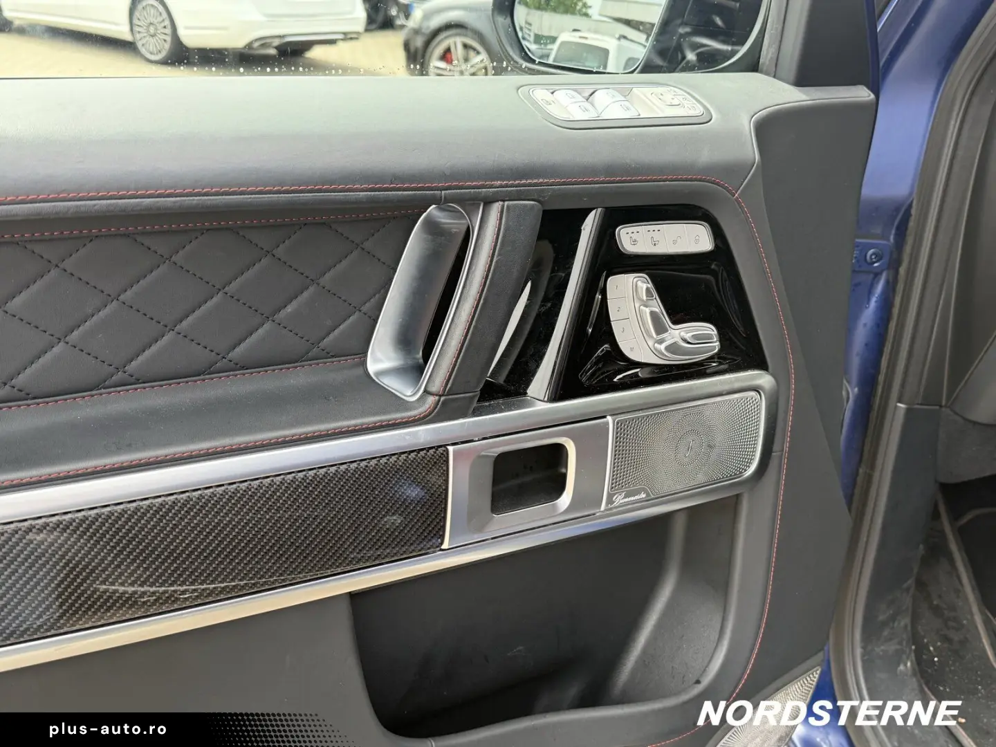 MERCEDES-BENZ Mercedes-AMG G 63 Fond Entertainment LNP 235T€