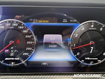 MERCEDES-BENZ Mercedes-AMG G 63 Fond Entertainment LNP 235T€