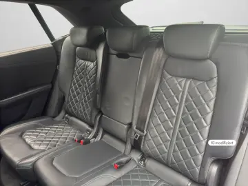 AUDI SQ8 TFSI competition plus PANO AHK STANDHZ. B&O