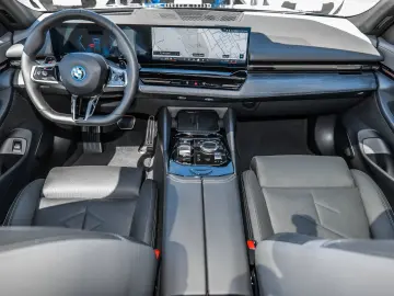 BMW 530e M Sport Pro AHK Pano H K DA prof. Pa