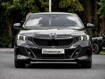 BMW 530e M SPORT PRO PANO HuD DA PROF H K 360