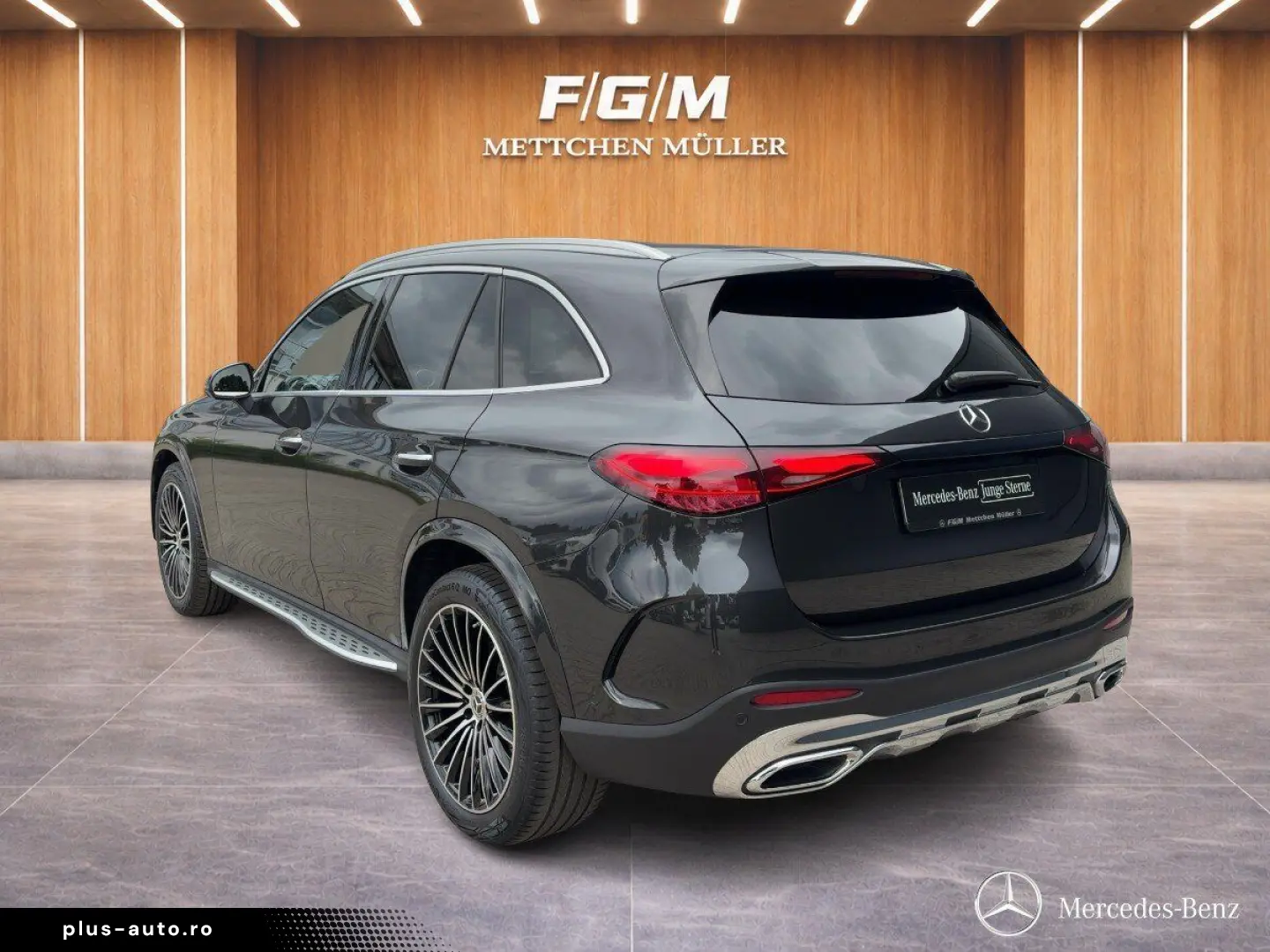 MERCEDES-BENZ GLC 300 d AMGPLUS PANO HUD AHK BUR.