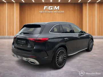 MERCEDES-BENZ GLC 300 d AMGPLUS PANO HUD AHK BUR.
