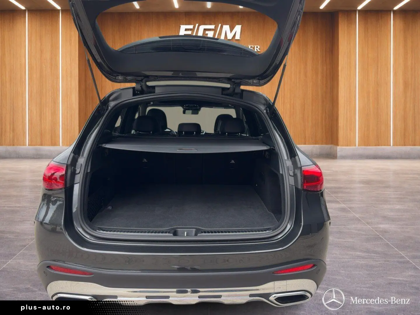 MERCEDES-BENZ GLC 300 d AMGPLUS PANO HUD AHK BUR.
