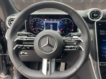 MERCEDES-BENZ GLC 300 d AMGPLUS PANO HUD AHK BUR.