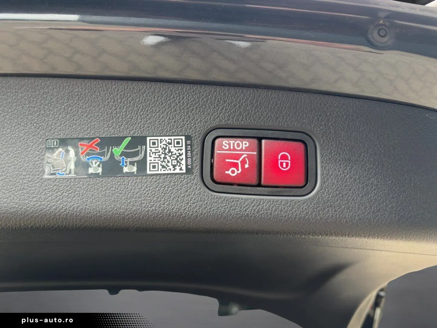 MERCEDES-BENZ GLC 300 d AMGPLUS PANO HUD AHK BUR.
