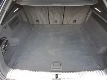 AUDI SQ8 TFSI quattro tiptr. AHK PANO 23  STANDHEIZ S