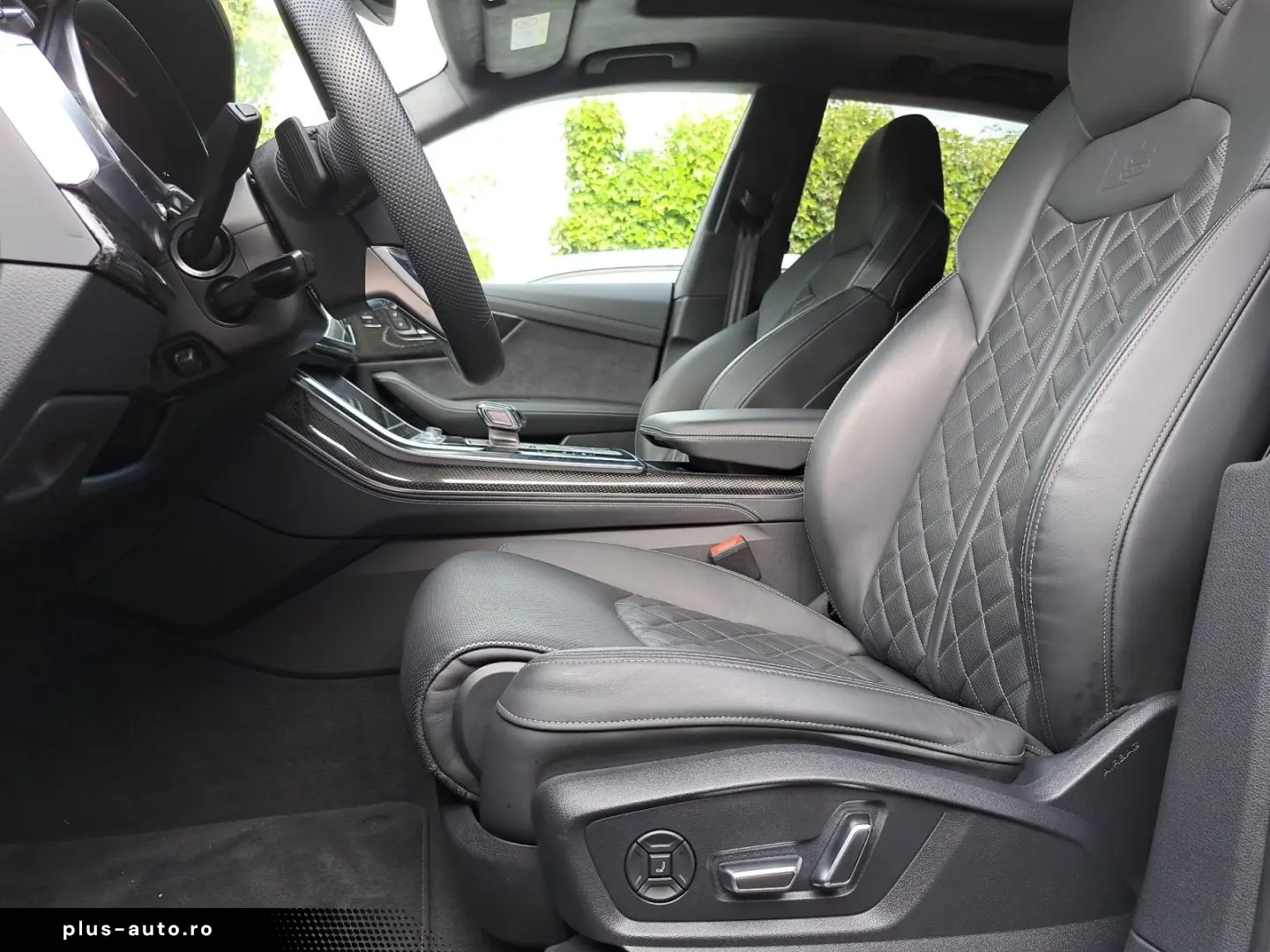 AUDI SQ8 TFSI quattro tiptr. AHK PANO 23  STANDHEIZ S