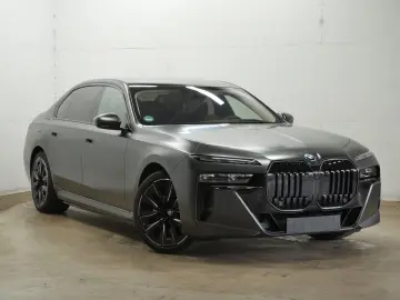 BMW i7 xDrive60 M Sport PRO   ExecutiveLounge