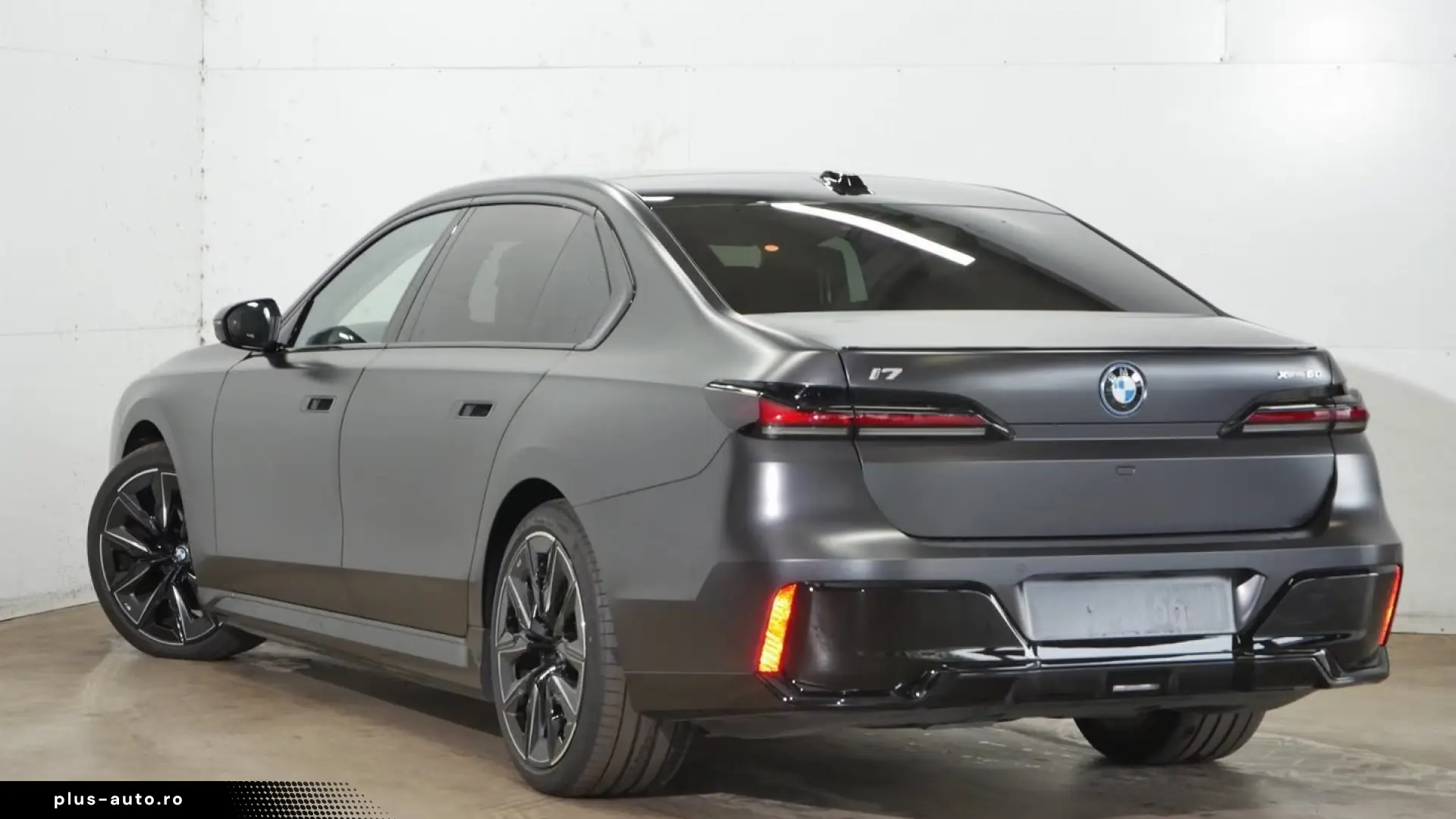 BMW i7 xDrive60 M Sport PRO   ExecutiveLounge