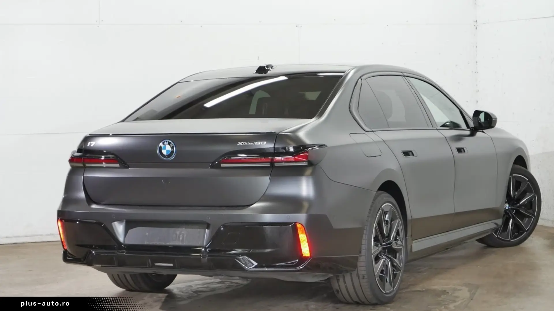 BMW i7 xDrive60 M Sport PRO   ExecutiveLounge
