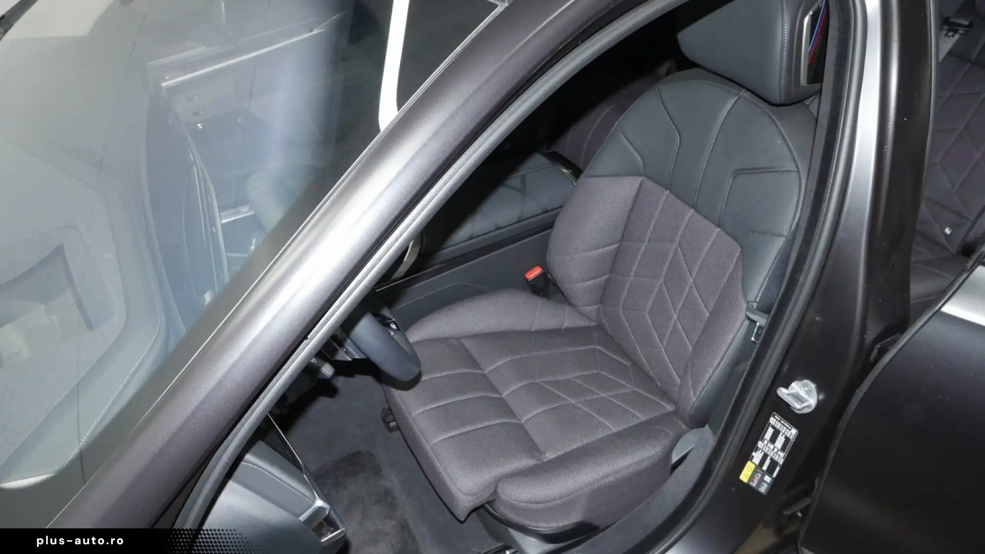 BMW i7 xDrive60 M Sport PRO   ExecutiveLounge