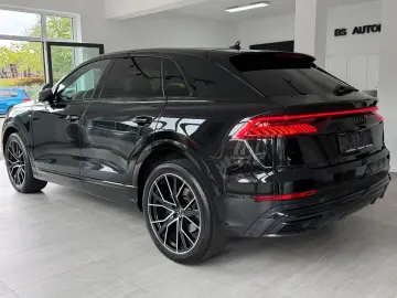 AUDI Q8 55 TFSI Quattro S-Line   B&W Advanced   Pano