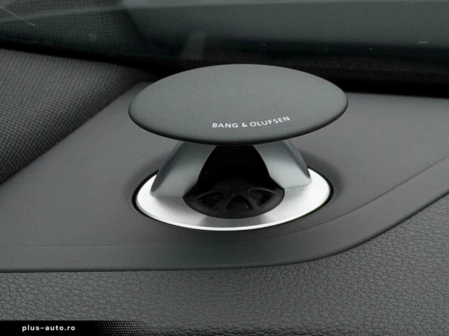 AUDI Q8 55 TFSI Quattro S-Line   B&W Advanced   Pano