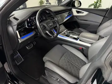 AUDI Q8 55 TFSI Quattro S-Line   B&W Advanced   Pano