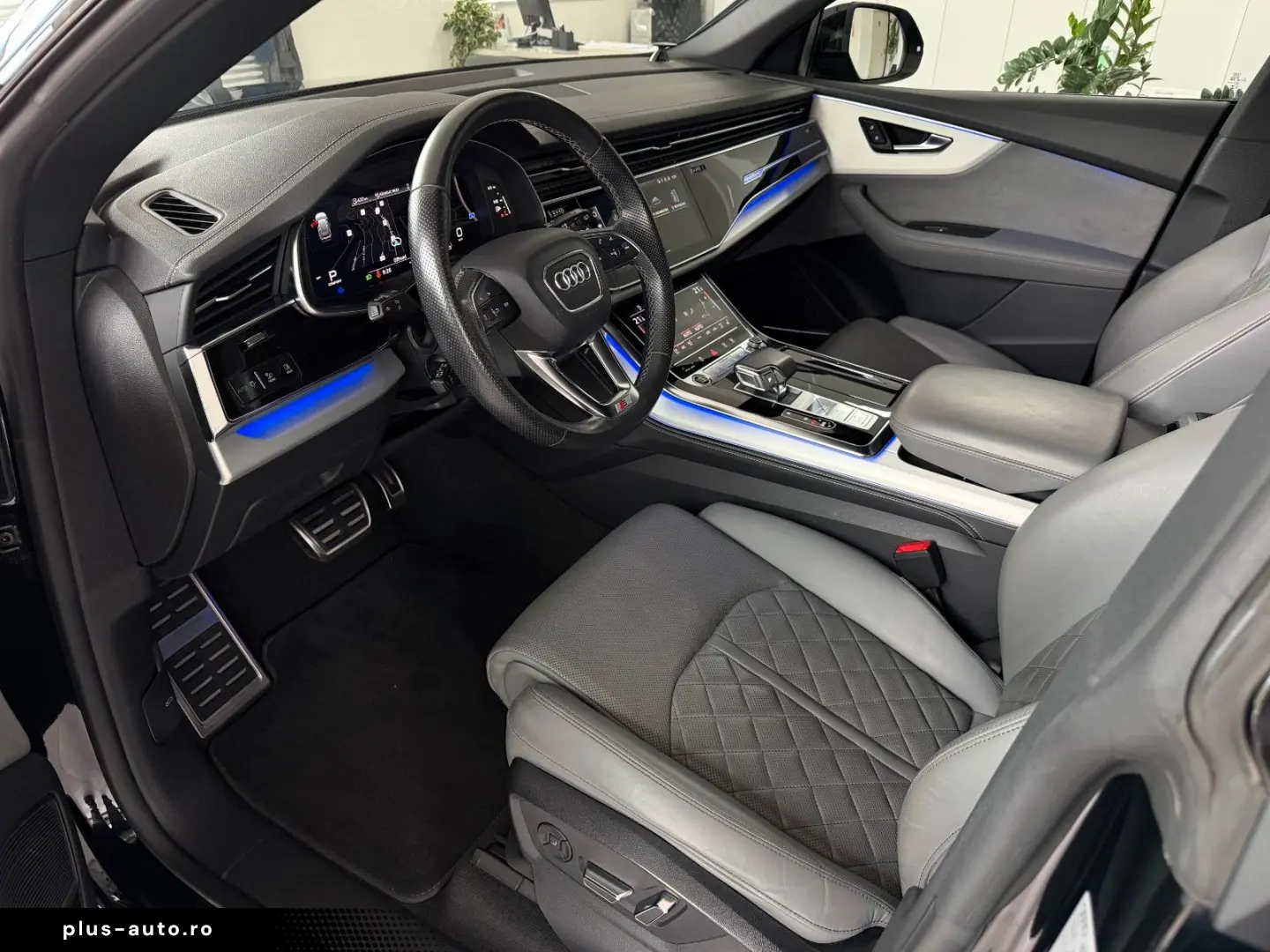 AUDI Q8 55 TFSI Quattro S-Line   B&W Advanced   Pano