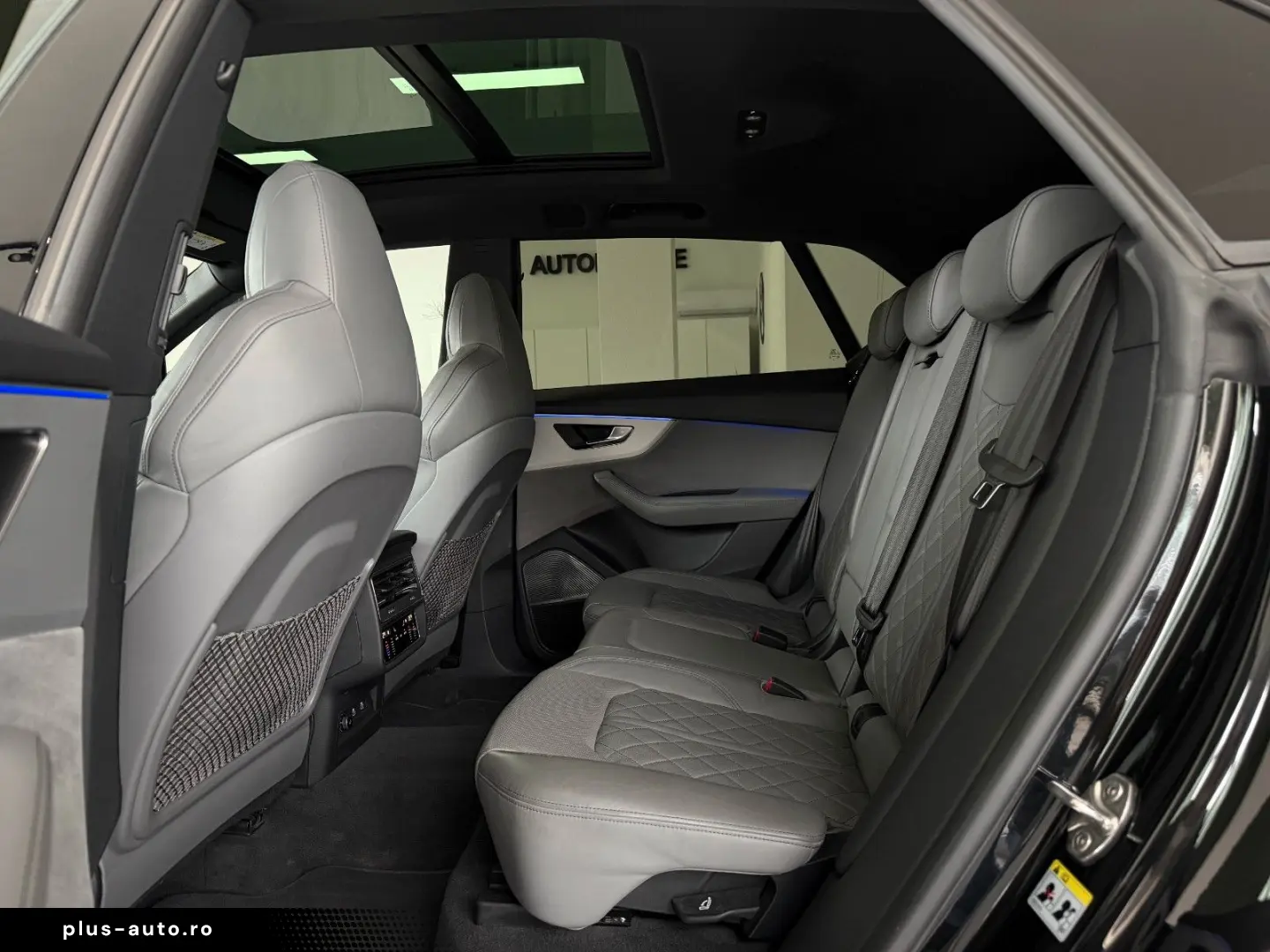AUDI Q8 55 TFSI Quattro S-Line   B&W Advanced   Pano