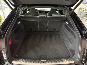 AUDI Q8 55 TFSI Quattro S-Line   B&W Advanced   Pano