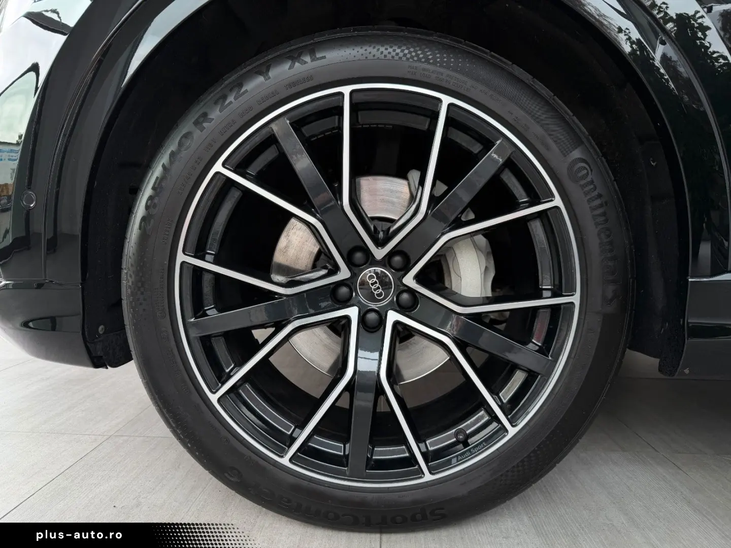 AUDI Q8 55 TFSI Quattro S-Line   B&W Advanced   Pano