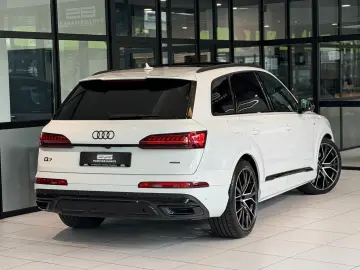 AUDI Q7 50 TDI  COMPETITION ACC HUD PANO MASSAGE 7-SI