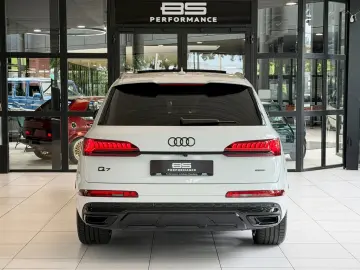 AUDI Q7 50 TDI  COMPETITION ACC HUD PANO MASSAGE 7-SI