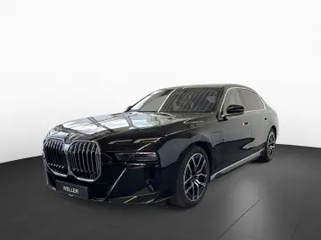BMW 750e xDr M Sport AktivL Pano AHK B&W 360  DAPro