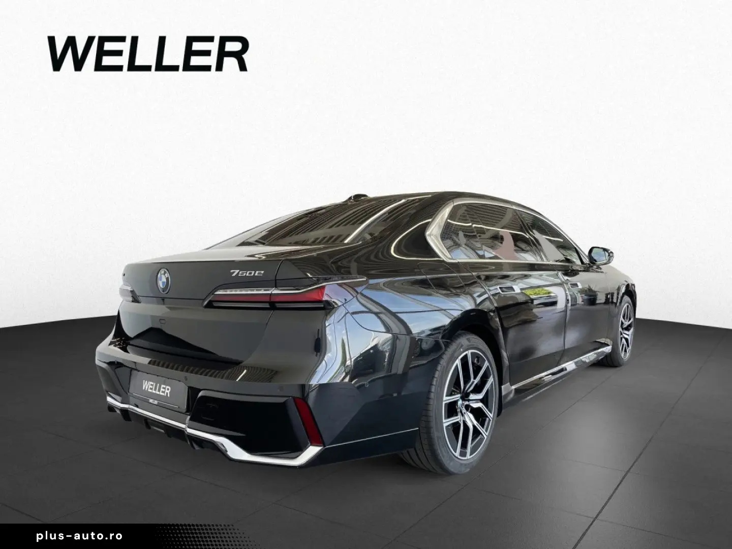 BMW 750e xDr M Sport AktivL Pano AHK B&W 360  DAPro