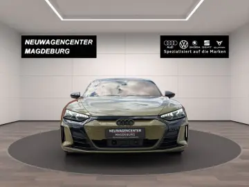AUDI RS e-tron GT quattro