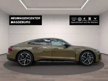 AUDI RS e-tron GT quattro