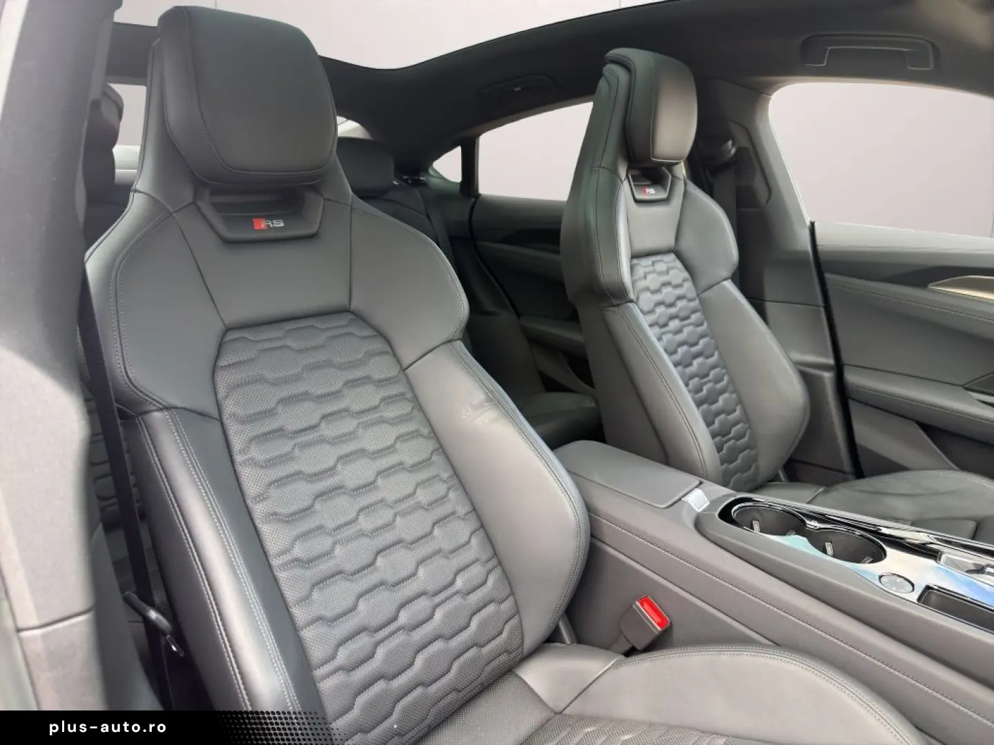 AUDI RS e-tron GT quattro