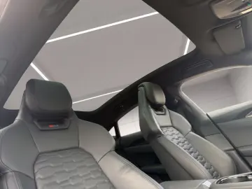 AUDI RS e-tron GT quattro