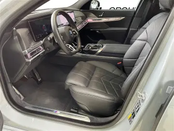 BMW i7 xDrive60 M SPORT PRO INDIVIDUAL