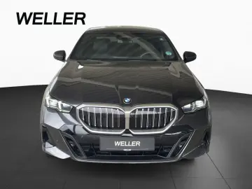 BMW 520i Lim M SPORT AdLED AHK Pano StHz 360  DAPro