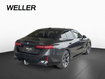BMW 520i Lim M SPORT AdLED AHK Pano StHz 360  DAPro