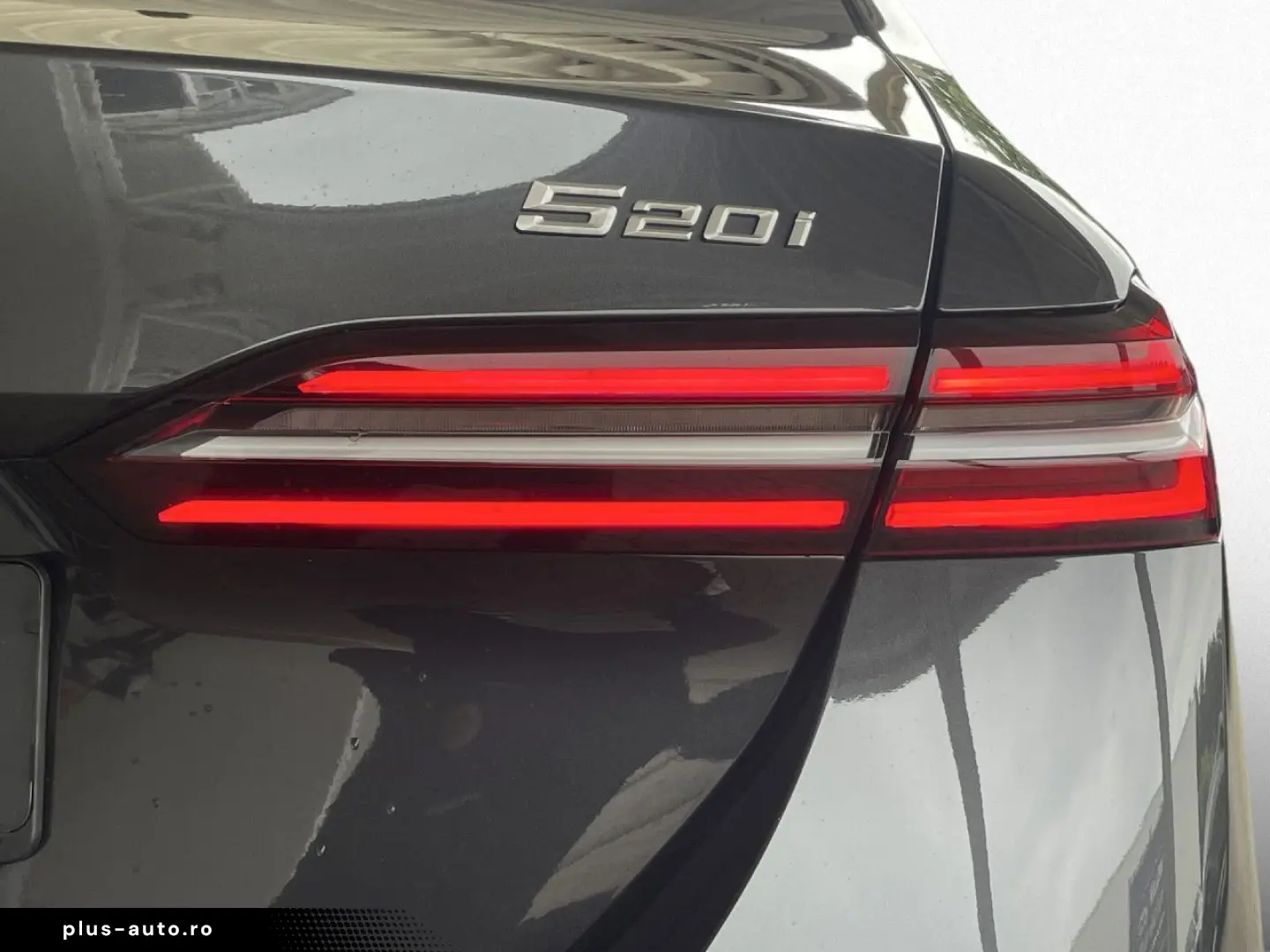 BMW 520i Lim M SPORT AdLED AHK Pano StHz 360  DAPro