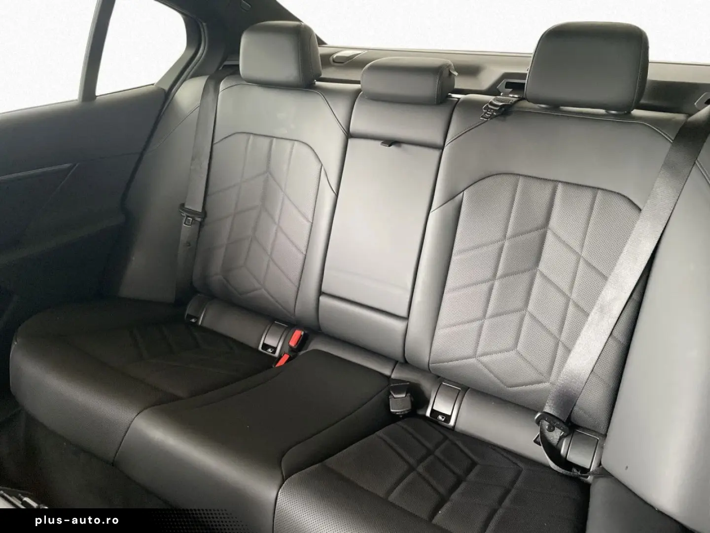 BMW 520i Lim M SPORT AdLED AHK Pano StHz 360  DAPro