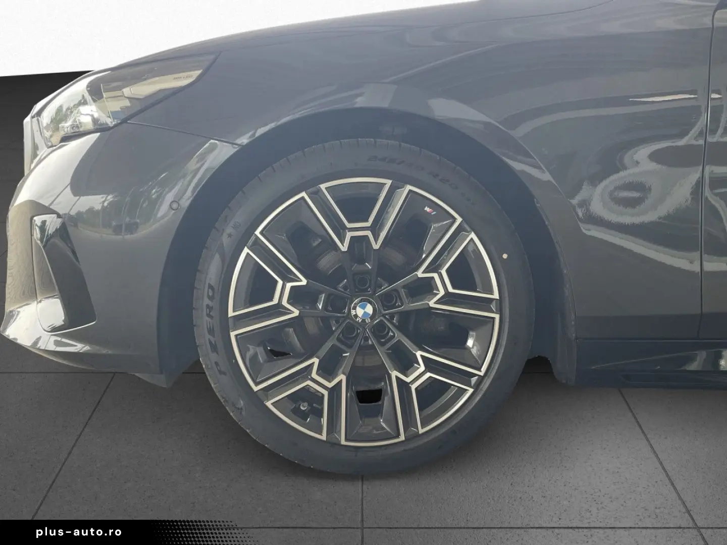 BMW 520i Lim M SPORT AdLED AHK Pano StHz 360  DAPro