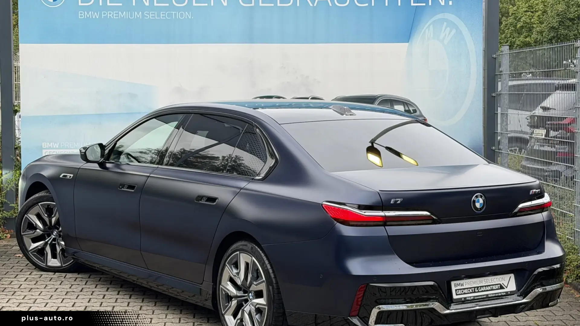 BMW i7 M70 xDrive M Sport INDIVIDUAL B&W TV Lounge