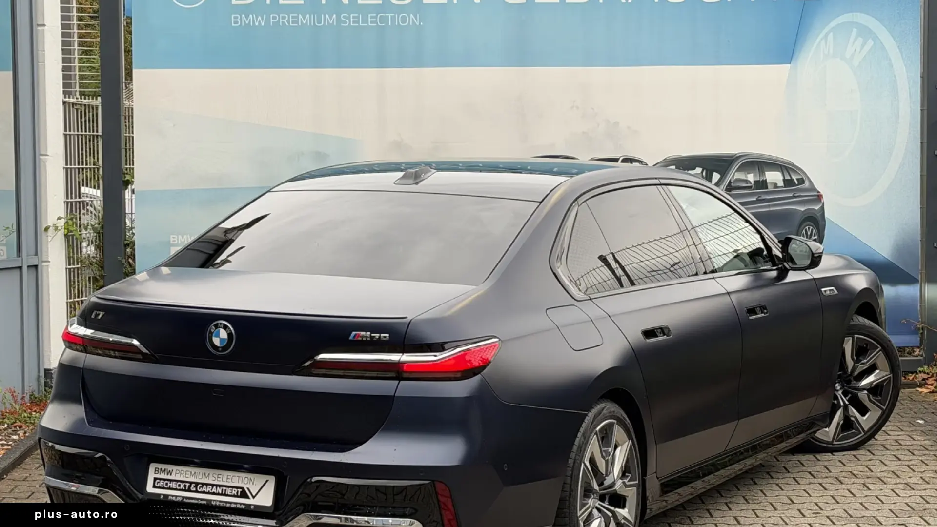 BMW i7 M70 xDrive M Sport INDIVIDUAL B&W TV Lounge