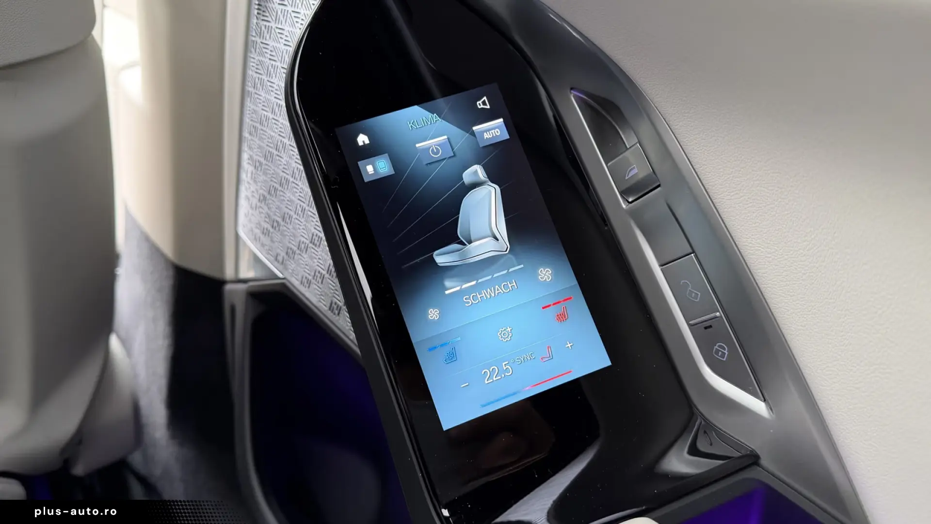 BMW i7 M70 xDrive M Sport INDIVIDUAL B&W TV Lounge
