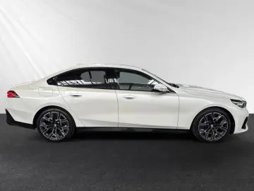 BMW 520i Inkl. € 1.190 Zubehörbonus  LR 550 - br. o.