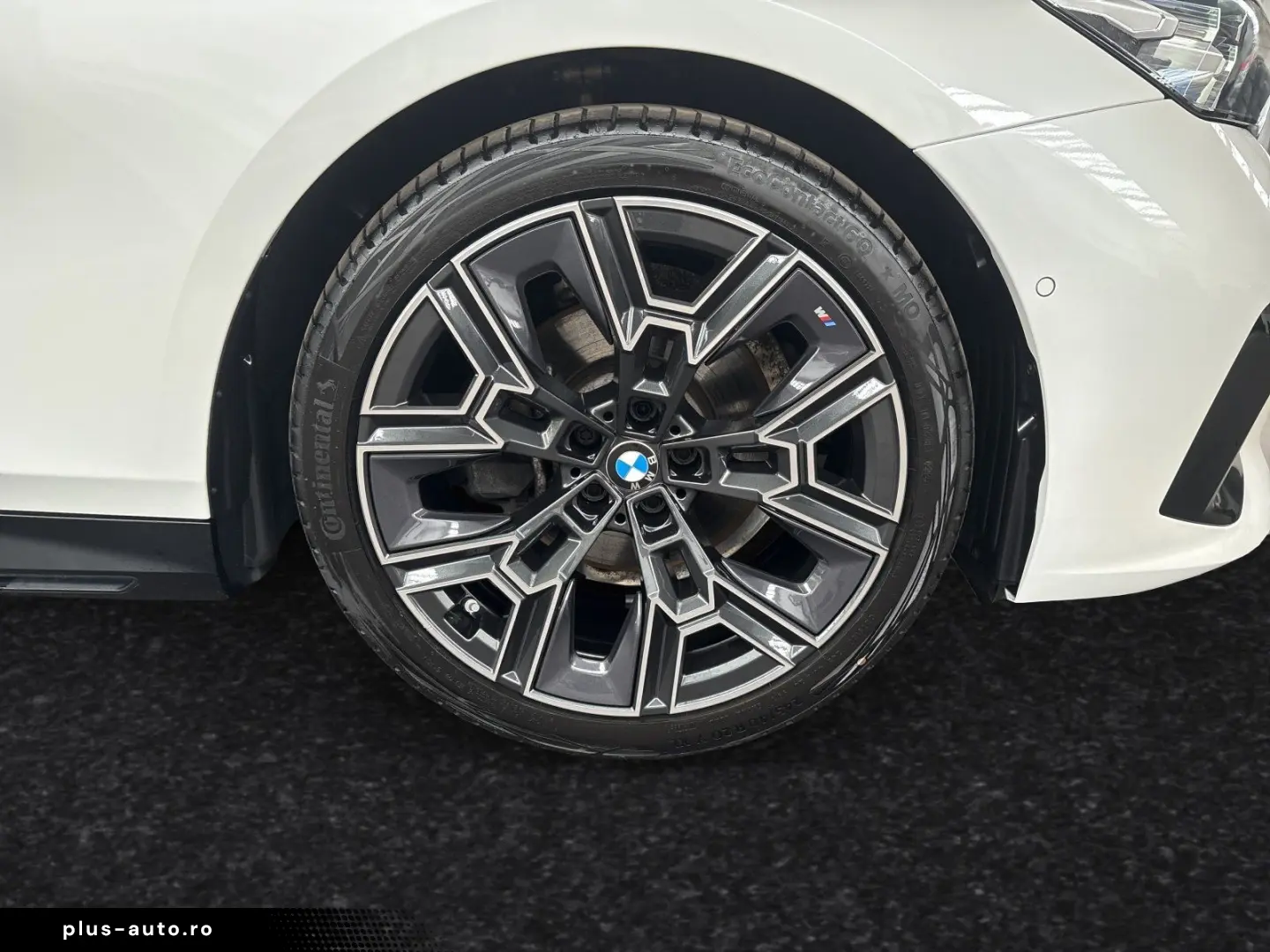 BMW 520i Inkl. € 1.190 Zubehörbonus  LR 550 - br. o.