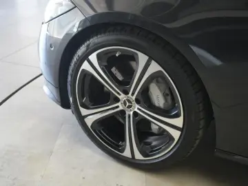 MERCEDES-BENZ C 300 d 9G-Tronic Avantgarde Leder Dis…