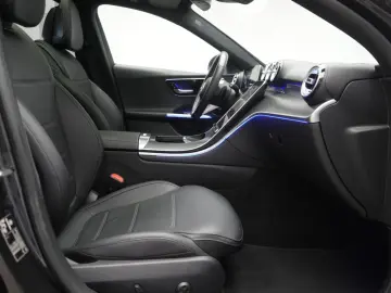 MERCEDES-BENZ C 300 d 9G-Tronic Avantgarde Leder Dis…